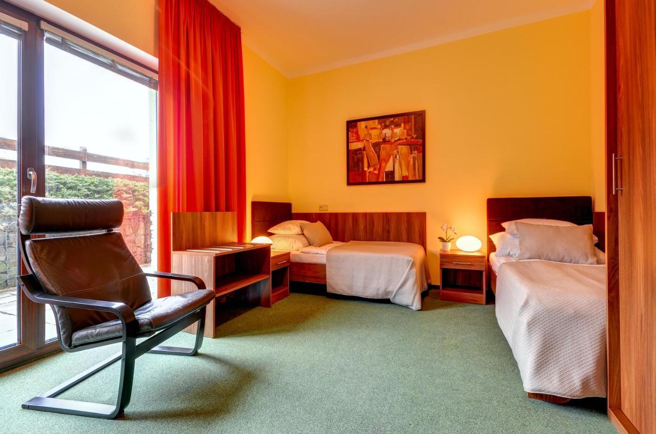 Hermes 4* Karniów